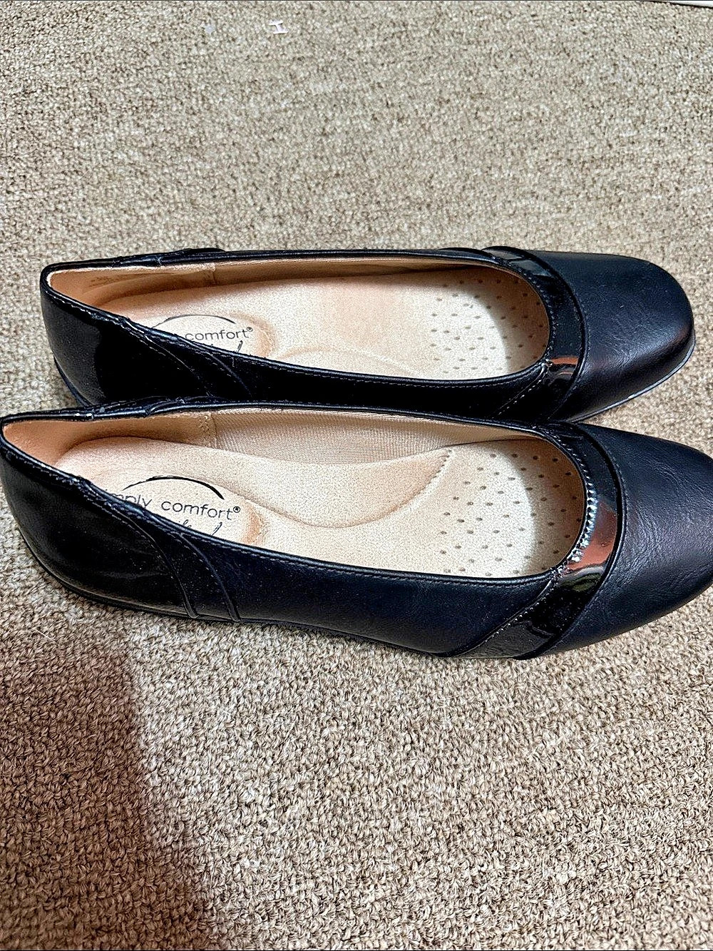 Comfort Plus Black Comfort Flats Like New
